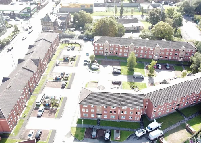 Modern 2-Bedroom Near With Free Parking